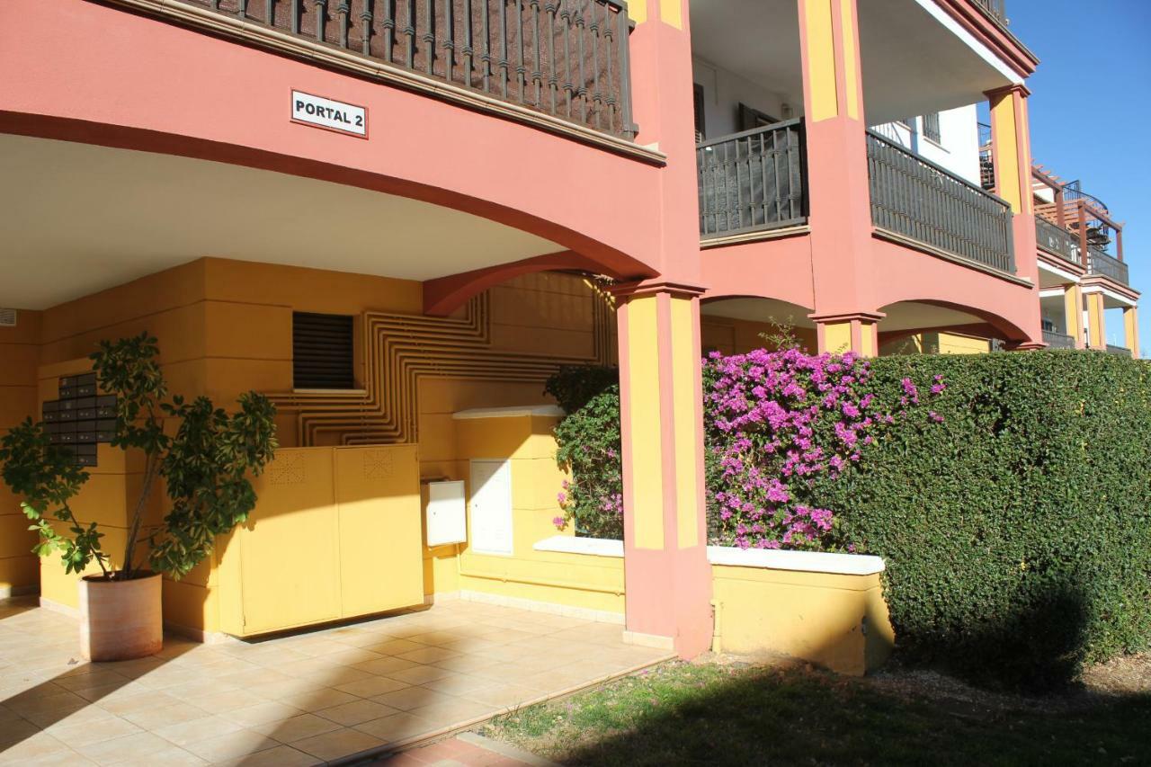 Modern Garden Apartment Aiamonte Exterior foto